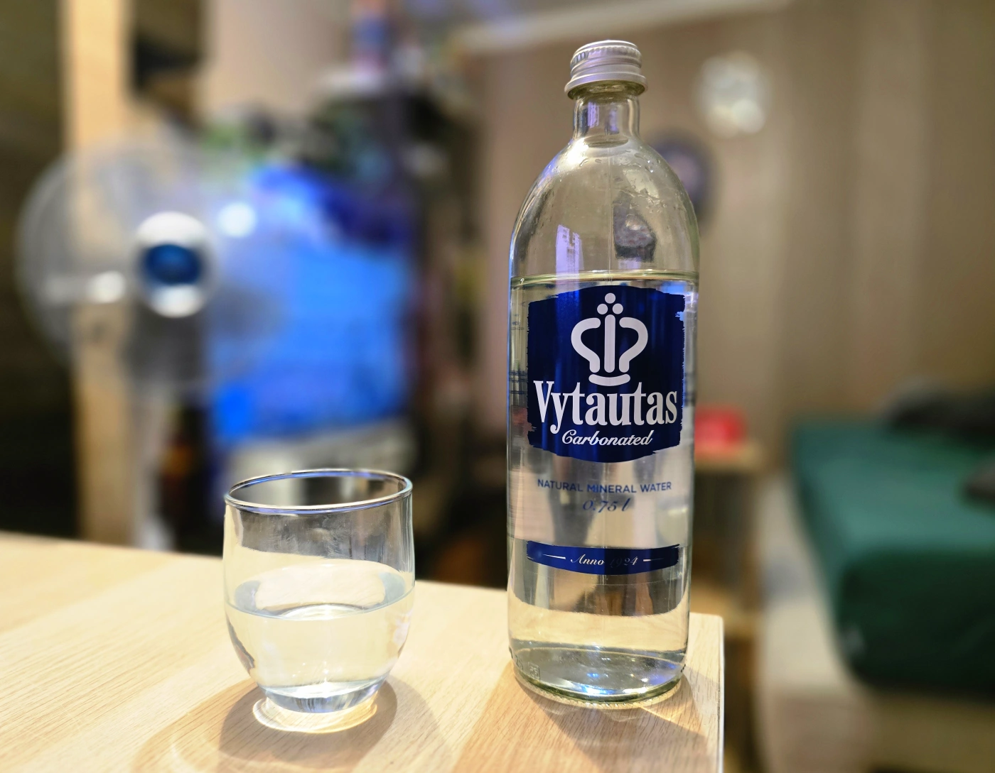 Viralowa woda Vytautas. Recenzja i test bardzo słonej legendy z internetu